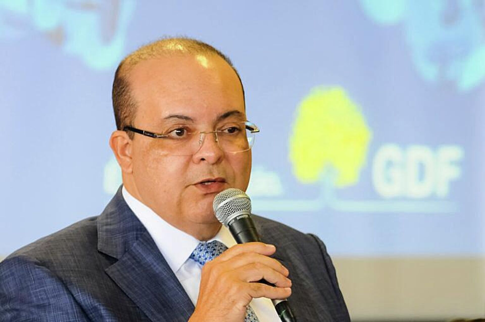 PGR e PF realizam buscas em endereços ligados a Ibaneis Rocha